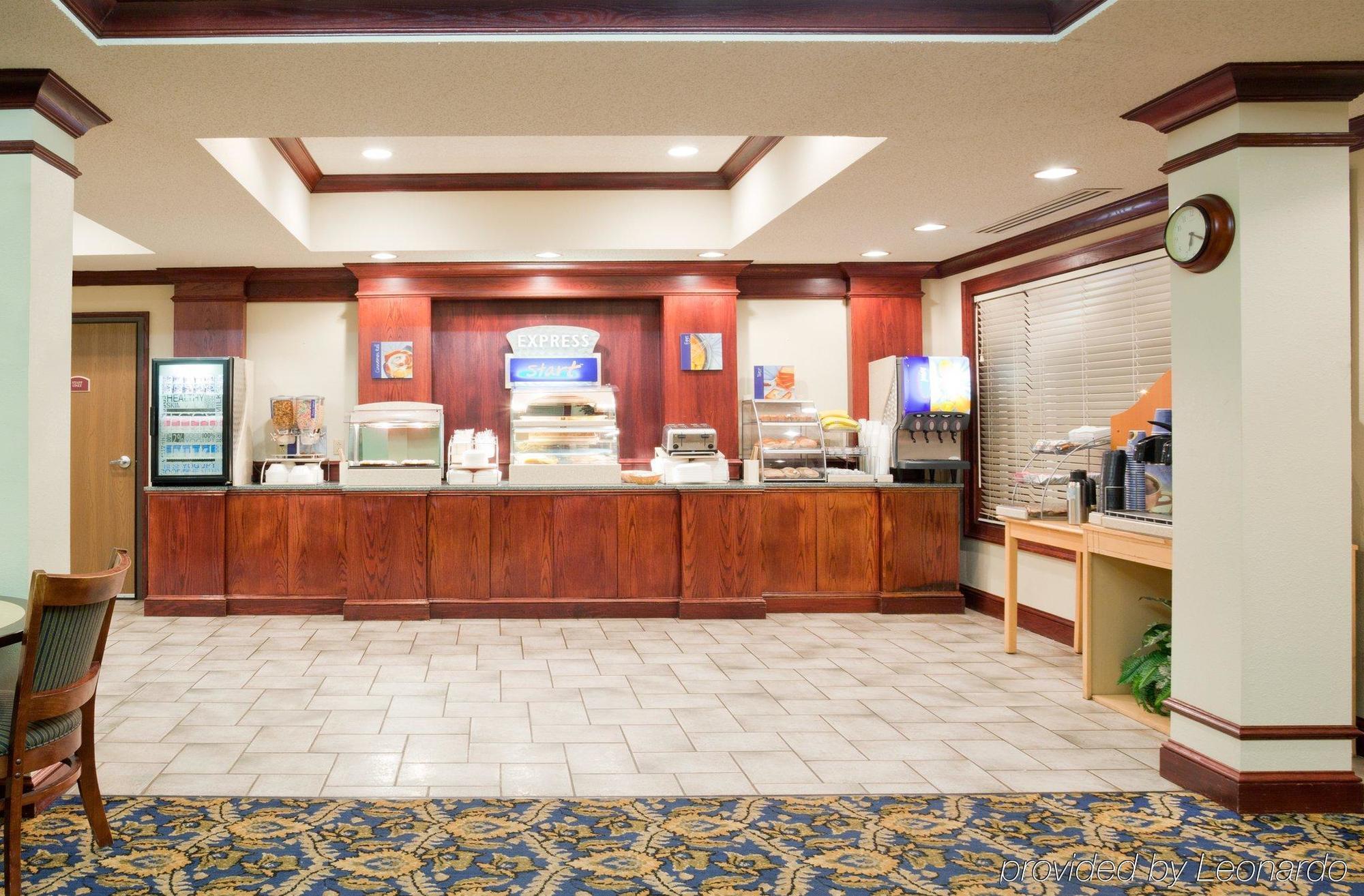 Holiday Inn Express & Suites Superior By Ihg Интерьер фото